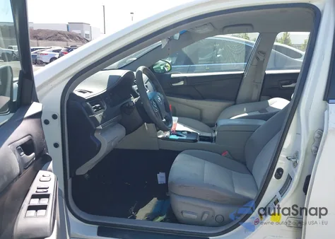 2013 Toyota Camry Le z USA, uszkodzony, nr VIN 4T1BF1FK3DU705262